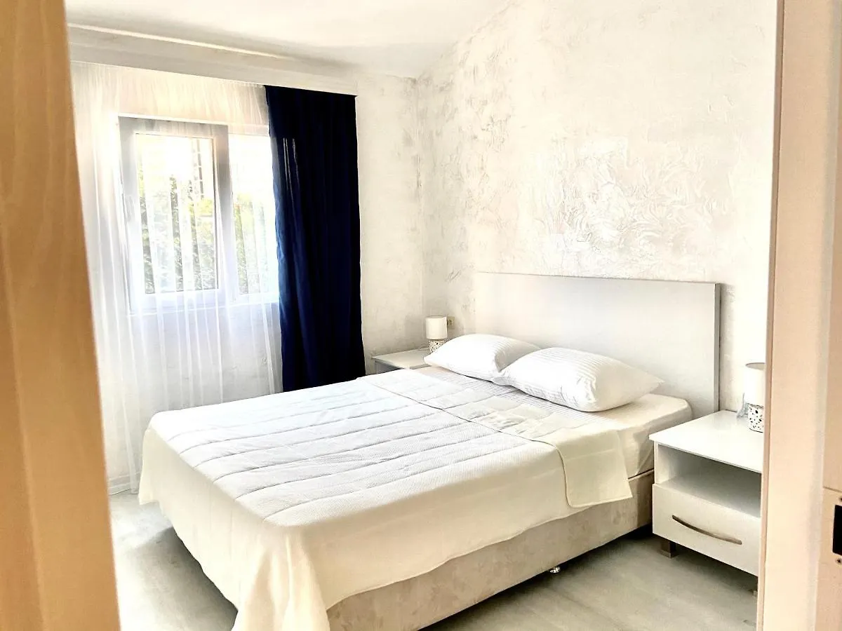 Gray Cottages Batumi Apartment